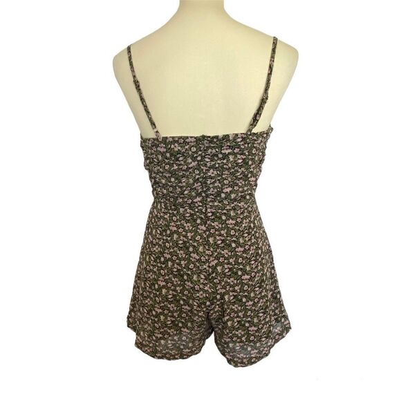 MISSGUIDED ROMPER FLORAL PRINT - Picture 4 of 15